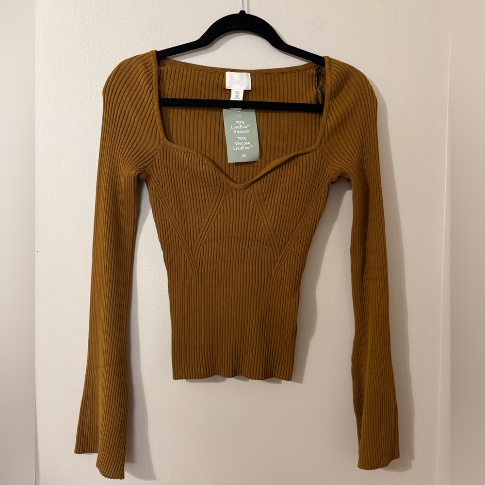 H&M Ribbed Sweetheart Neck Shirt - Picture 3 of 6